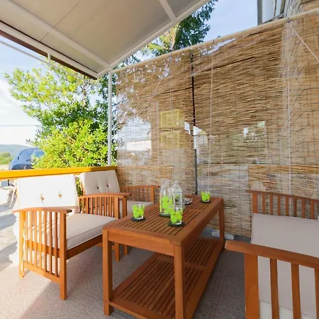 With A Parking Space - Cuskijas, Novigrad - 17619 Pridraga