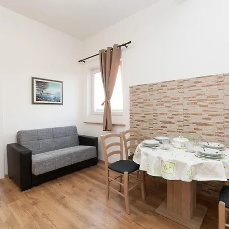 With A Parking Space - Cuskijas, Novigrad - 17619 *